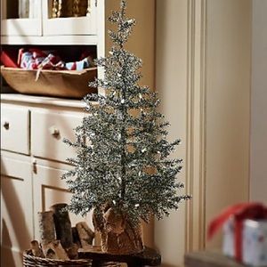 ED 3’ Tree in Burlap Base w/ LED Lights